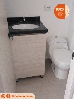 Mueble de baño a piso puertas 4.jpg